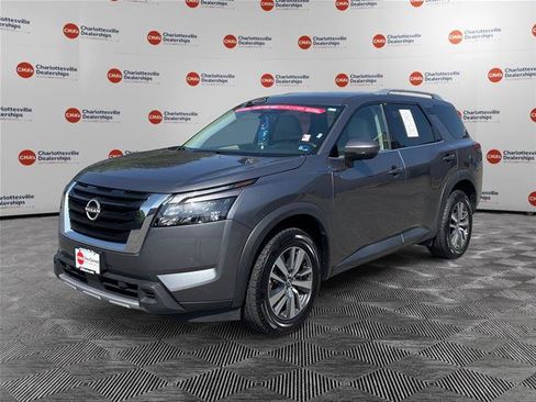 Certified 2025 Nissan Pathfinder SL AWD/4WD image 1
