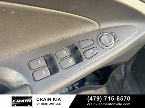 Used 2013 Hyundai Sonata SE image 12