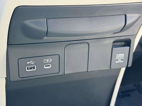 Certified 2026 Honda Odyssey EX-L image 18