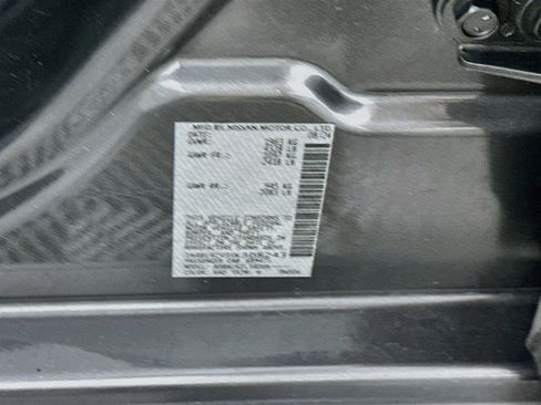 Used 2025 Nissan Altima 2.5 SR FWD image 12