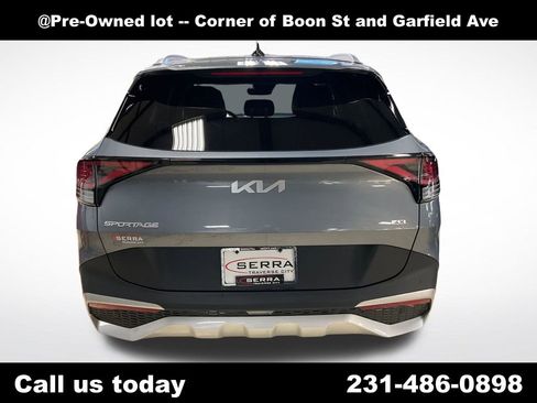 Used 2025 Kia Sportage EX AWD/4WD image 5