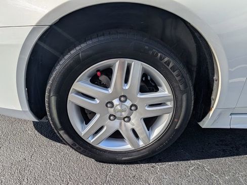Used 2016 Chevrolet Impala LT FWD image 18
