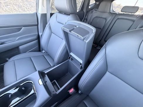 Certified 2025 Nissan Murano SV image 19