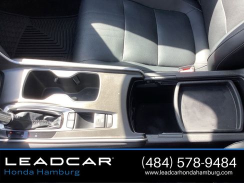 Used 2018 Honda Accord Touring image 19
