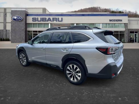 Used 2025 Subaru Outback Limited AWD/4WD image 6