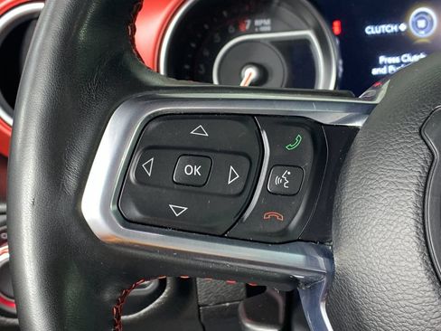 Used 2022 Jeep Wrangler Unlimited Rubicon w/ Safety Group AWD/4WD image 18