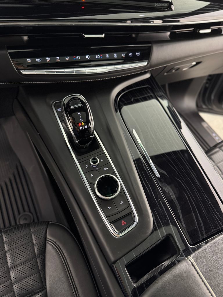 Used 2023 Cadillac Escalade V AWD/4WD image 41