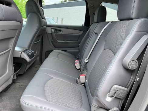 Used 2017 Chevrolet Traverse LS FWD image 5