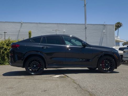 New 2027 BMW X6 xDrive40i w/ Premium Package AWD/4WD image 2