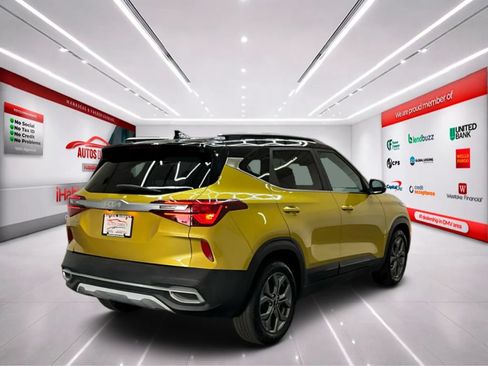 Used 2023 Kia Seltos S w/ Navigation Package FWD image 7
