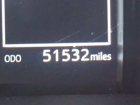 Used 2022 Toyota 4Runner SR5 Premium w/ Moonroof Package image 15