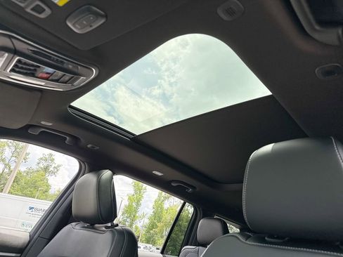 New 2026 Jeep Grand Cherokee L Limited AWD/4WD image 18