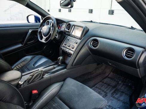 Used 2014 Nissan GT-R Premium AWD/4WD image 24