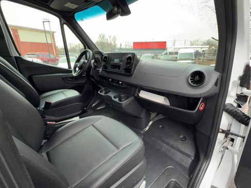 Used 2020 Mercedes-Benz Sprinter 3500 image 22