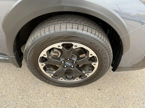 Used 2023 Subaru Crosstrek 2.0i Premium image 42