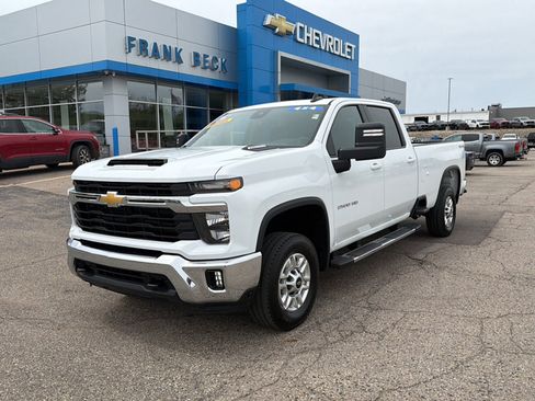 Used 2025 Chevrolet Silverado 2500 LT w/ Convenience Package AWD/4WD image 1