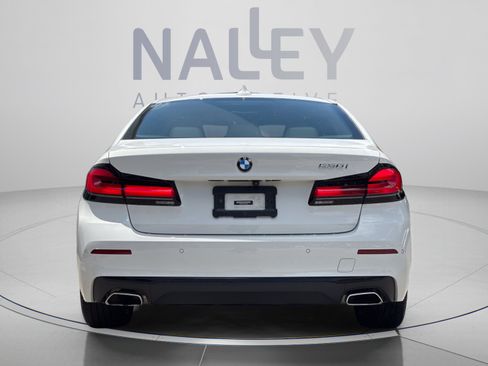 Used 2022 BMW 530i w/ Premium Package RWD image 3