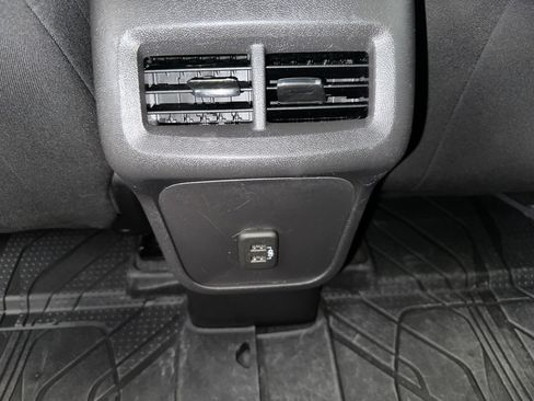 Certified 2024 Chevrolet Equinox LT w/ LPO, Floor Liner Package image 20