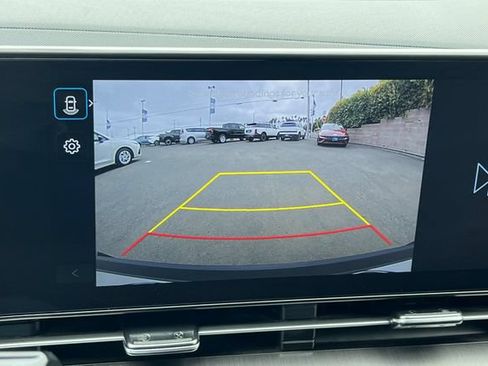 Used 2025 Hyundai Kona SEL FWD image 24