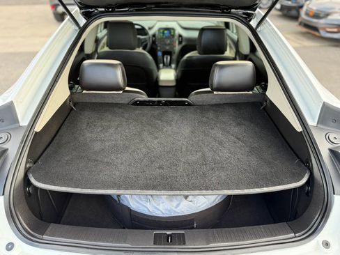 Used 2012 Chevrolet Volt Premium w/ Premium Trim Package FWD image 7