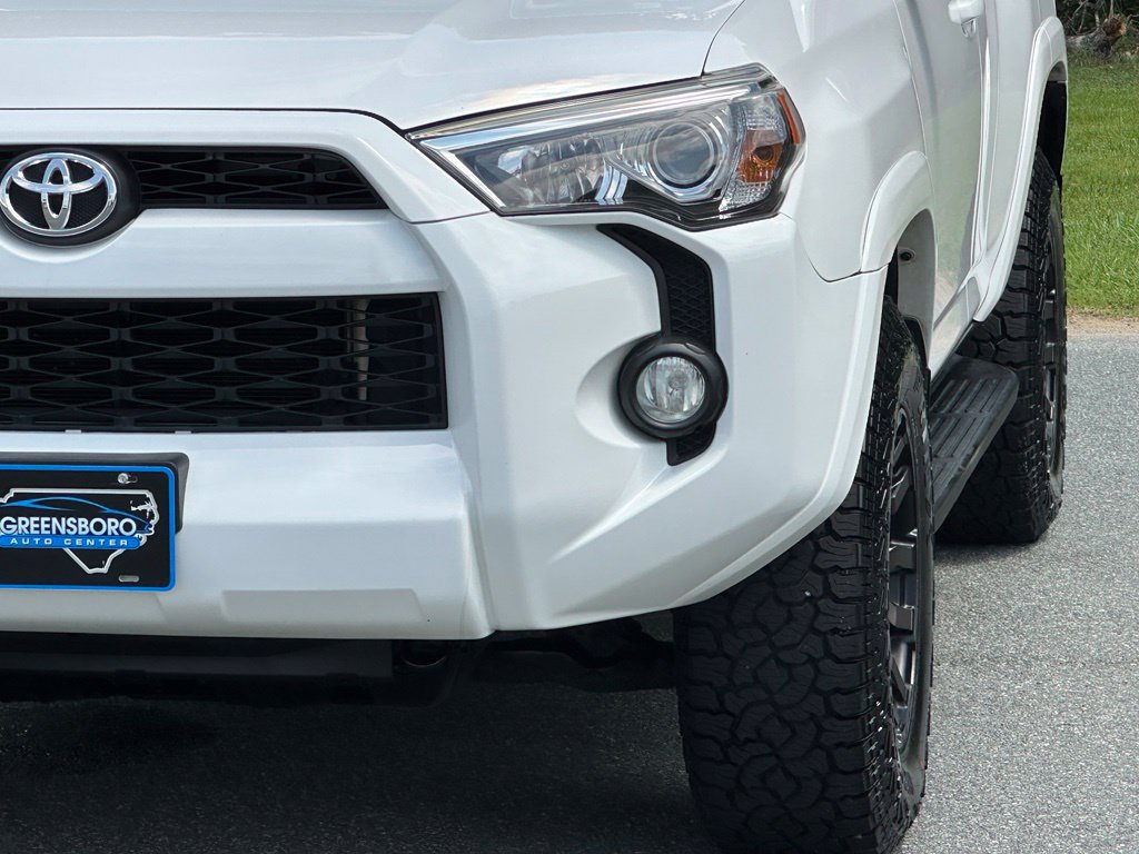Used 2016 Toyota 4Runner SR5 AWD/4WD image 42
