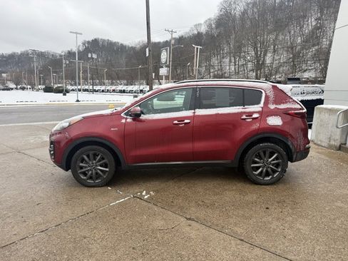 Used 2020 Kia Sportage S w/ S Premium Package image 4