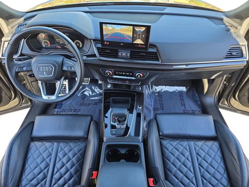 Used 2023 Audi SQ5 Premium Plus w/ Premium Plus Package image 9