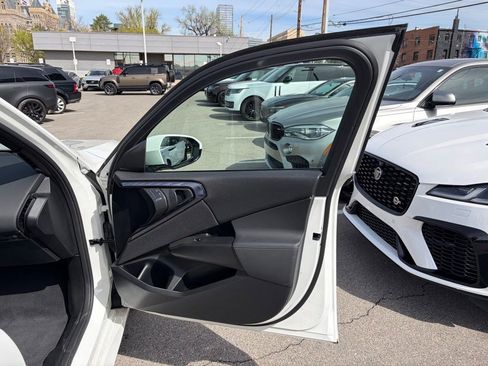 Used 2025 BMW X3 xDrive30i image 8