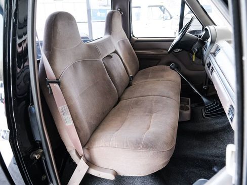 Used 1997 Ford F350 4x4 Regular Cab image 35