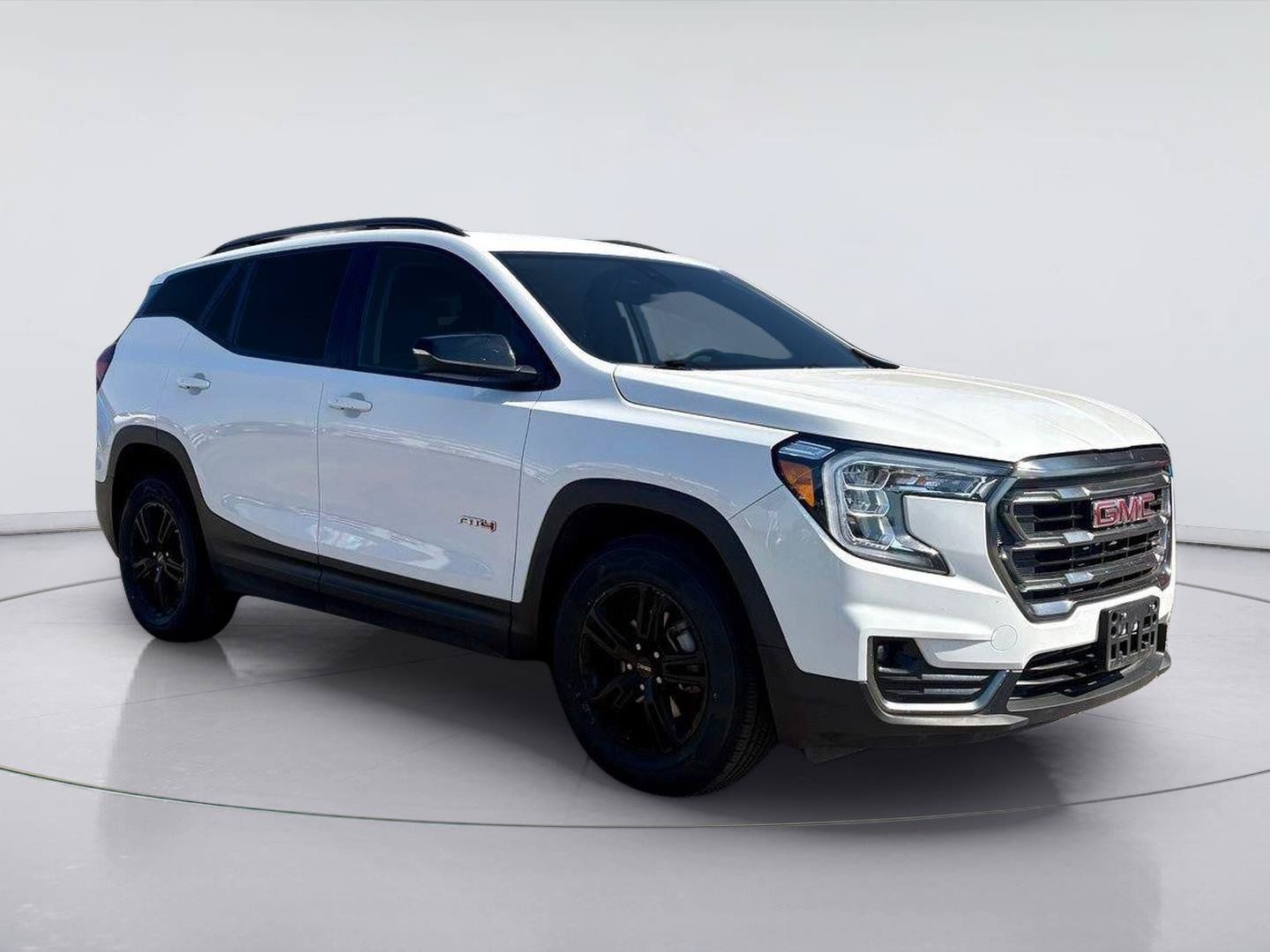 Used 2023 GMC Terrain AT4 AWD/4WD image 1