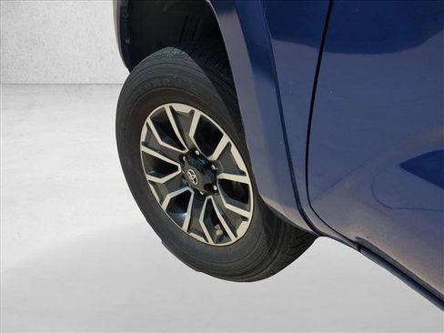 Certified 2023 Toyota Tacoma TRD Sport w/ Advanced Technology Package AWD/4WD image 7