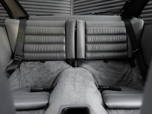 Used 1992 Porsche 911 Turbo RWD image 30