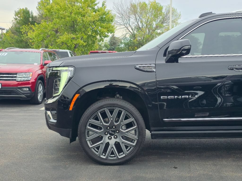Certified 2025 GMC Yukon Denali Ultimate AWD/4WD image 35