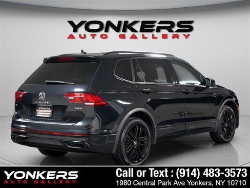 Used 2022 Volkswagen Tiguan SE R-Line image 10