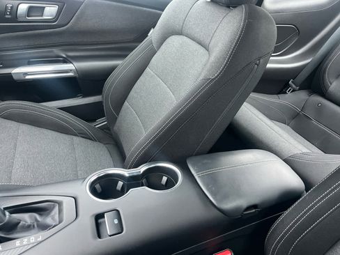 Used 2025 Ford Mustang Coupe image 25