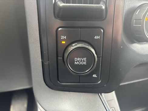 Used 2021 Ford F150 XLT image 22