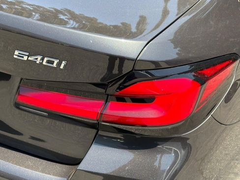 Used 2021 BMW 540i w/ M Sport Package RWD image 12