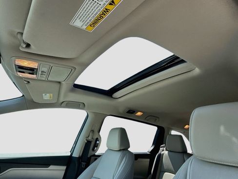 Used 2026 Honda Odyssey EX-L image 16