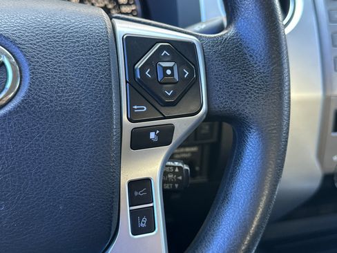 Used 2018 Toyota Tundra SR5 w/ SR5 Upgrade Package RWD image 35