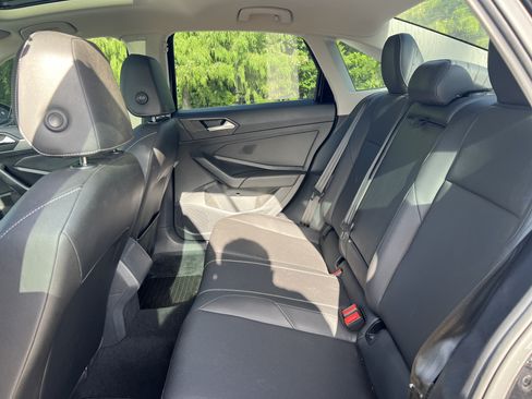 Used 2019 Volkswagen Jetta SE FWD image 28