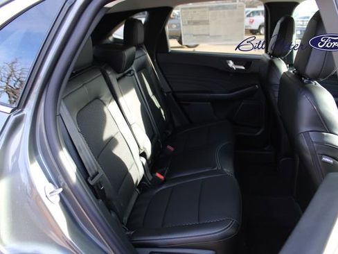 New 2025 Ford Escape SE image 9