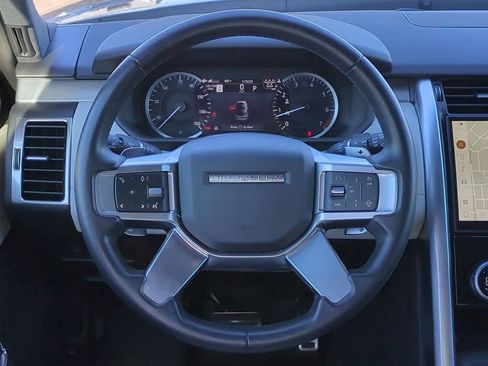 Used 2023 Land Rover Discovery S R-Dynamic image 23