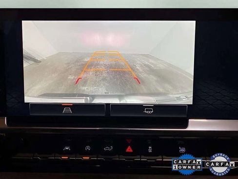 Used 2025 GMC Sierra 1500 SLT image 46