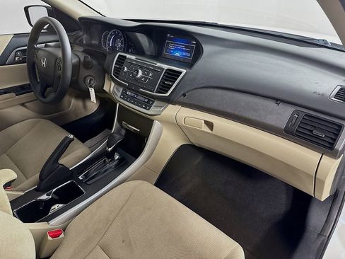 Used 2013 Honda Accord LX image 33