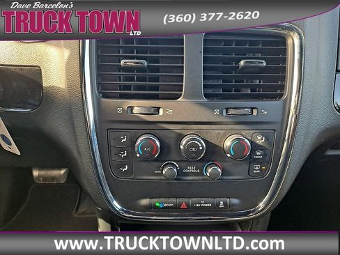 Used 2016 Dodge Grand Caravan SE FWD image 20