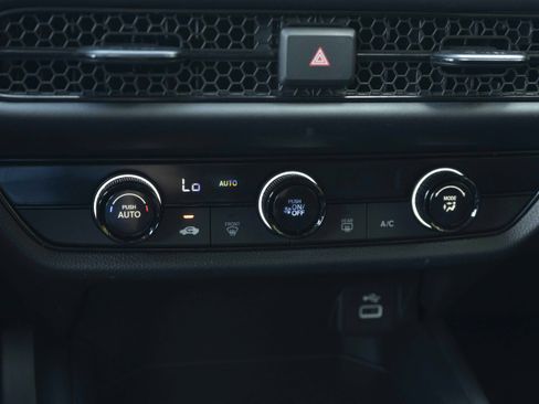 Used 2025 Honda HR-V LX image 34