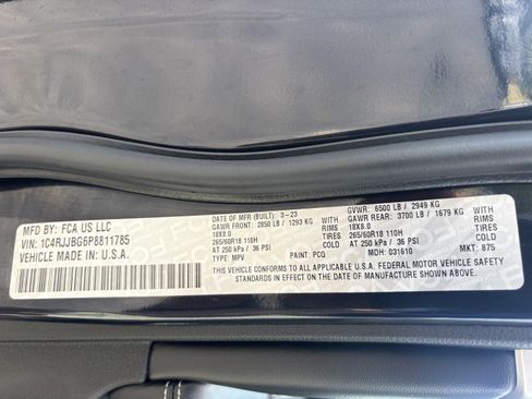 Used 2023 Jeep Grand Cherokee L Limited RWD image 31
