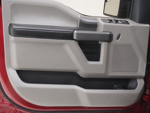Used 2019 Ford F150 XLT w/ Equipment Group 302A Luxury RWD image 14