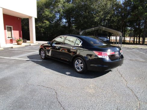 Used 2011 Honda Accord LX-P image 4