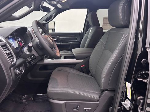 New 2026 RAM 2500 Big Horn AWD/4WD image 11